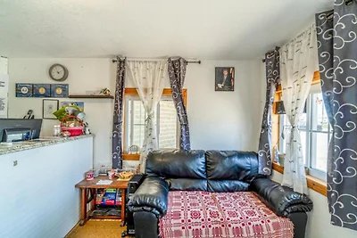 La Crosse, Kansas | 3 Queensize-Betten