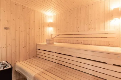 5 camere per 11 persone