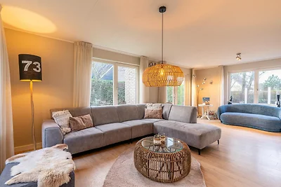 Charmante Villa in der Nähe von Meer und Wald