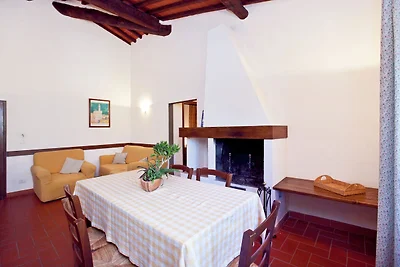 Angenehme Wohnung mit Schwimmbad