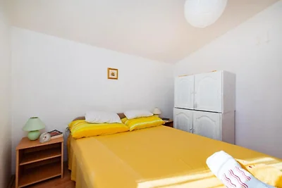 Holiday Home Rovanjska - Three Bedroom House ...