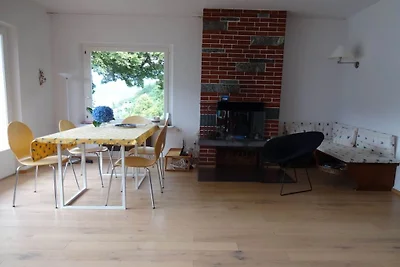 Ferienhaus in Caviano mit Schwimmbecken