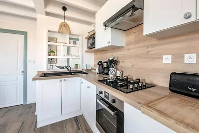 Huis vlakbij La Prée Beach met uitzicht op...