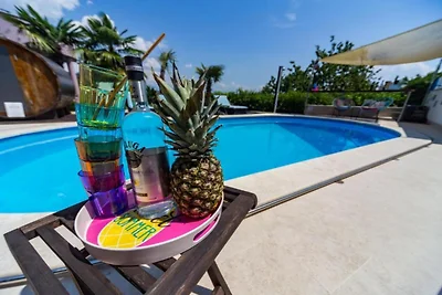 Two bedroom apartment with sea view