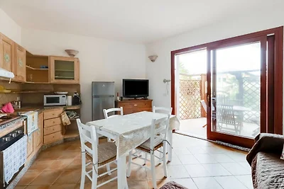 Mit privatem Garten und Klimaanlage