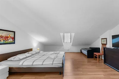 Apartment Ferienwohnung A6 Villa Falcon in de...