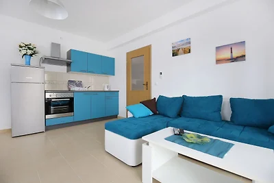Apartments Kapetan - Two Bedroom Apartment wi...