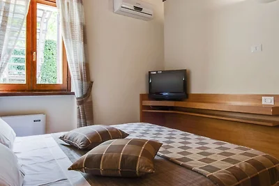 Gustosa casa vacanze a Folignio con giardino
