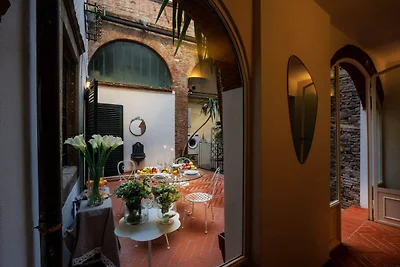 Appartement in Lucca met privébinnenplaats