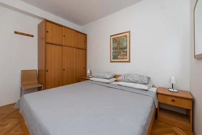 Villa Supetar Garden - Classic Two Bedroom Ap...
