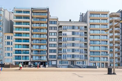 Appartement in Centrum met Zeezicht