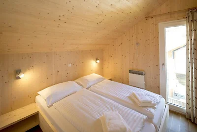Ruim chalet met infraroodsauna