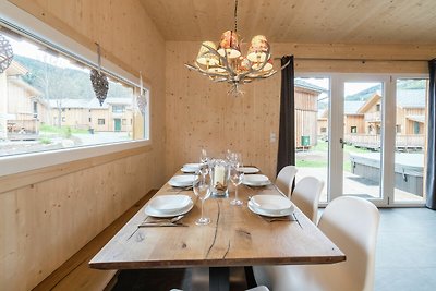 Chalet accogliente con vasca idromassaggio