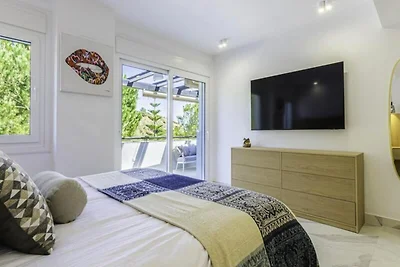 Huis in Marbella vlakbij Santa Clara Golf