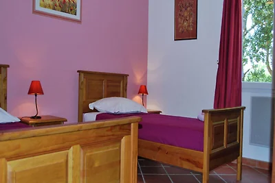 Spaziosa villa con piscina privata in...