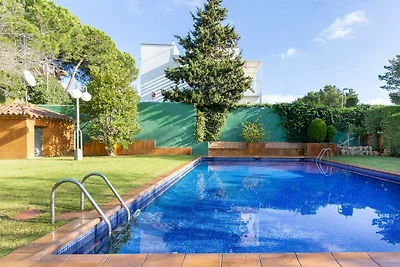 Villa in der Nähe des ruhigen Strandes Calell...