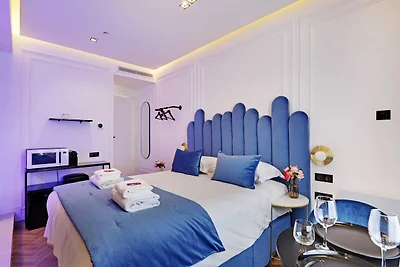 Suite met airconditioning en jacuzzi Beaubour...