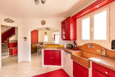 Haus in Pernes-les-Fontaines mit Pool