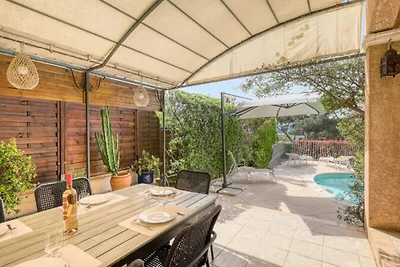 Haus an der Côte d'Azur mit Pool