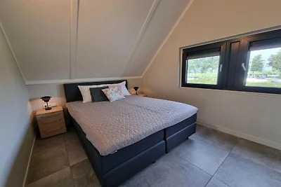 Wasservilla in Balk mit eigenem Steg