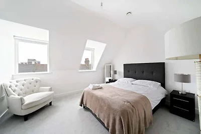 Spaziosa casa a schiera londinese con...