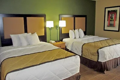 2 Queensize Bedden | Roken, Keuken