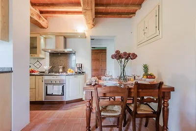 Appartamento di campagna con piscina in...