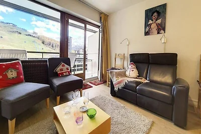 Geräumiges Apartment · Direkter Zugang zur Sk...