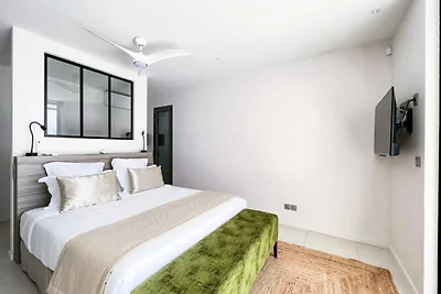 Villa a Saint-François con piscina a sfioro