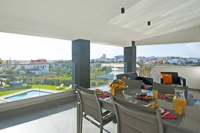 Villa Hollywood met tuin