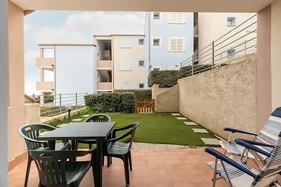 Privater Swimmingpool und privater Garten