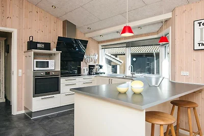 8 Personen Ferienhaus in Oksbøl-By Traum