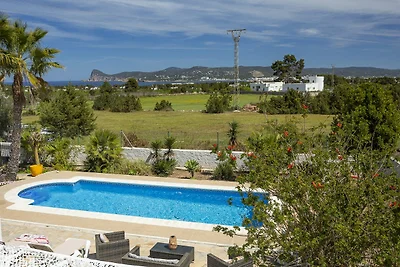 Villa mit 3 Schlafzimmern und Pool in Sant...