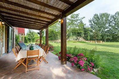 Bauernhaus in Lucca mit Pool