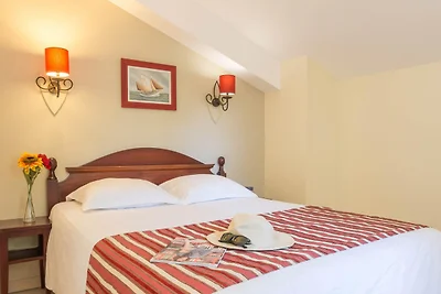 Chic Biscarrosse Forest Apartment