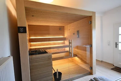 Vakantiehuis in Alkersum met zwembad