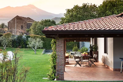 Villa moderna a Trecastagni con piscina