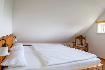 Ferienhaus in Oldsum mit Schwimmbecken