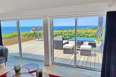 Ferienhaus in Plouhinec mit Terrasse