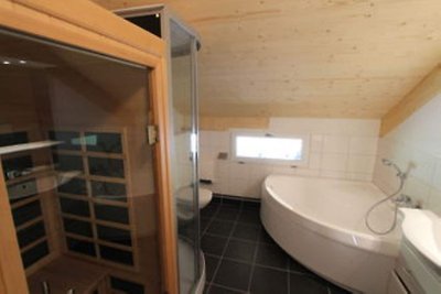 Chalet mit Whirlpool