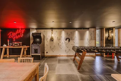 Chic Alpine Appartement met Gedeeld Zwembad