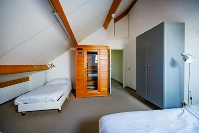 Ferienhaus am Hafen mit Sauna und Spielzimmer