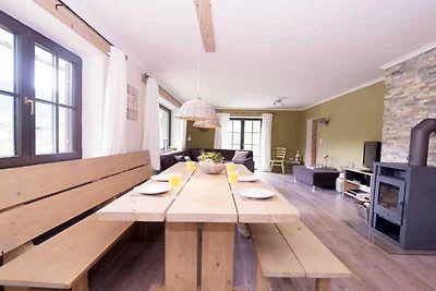 Chalet vicino allo skilift e al bikepark a...