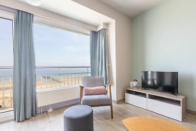Modern appartement met frontaal zeezicht