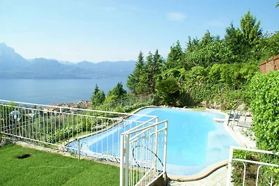 Geräumige Villa in Torri del Benaco mit eigen...