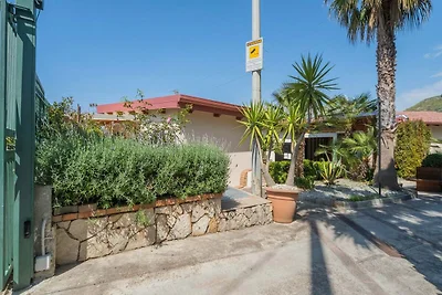 Wohnung in Gasponi di Drapia mit Garten