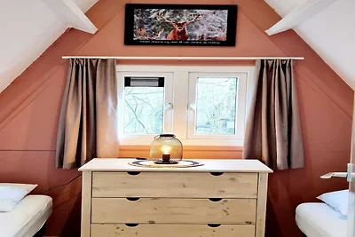 Gerenoveerd Ardens chalet met terras