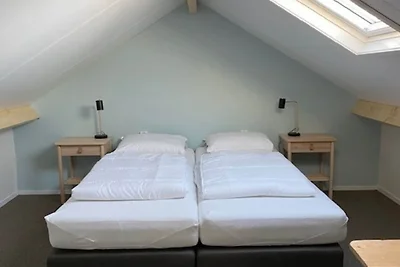 Chalet in Friesland nahe großen Seen