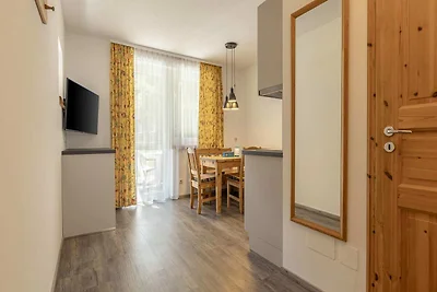 Apartment mit Terrasse