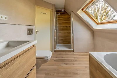 Charmante Villa in der Nähe von Meer und Wald